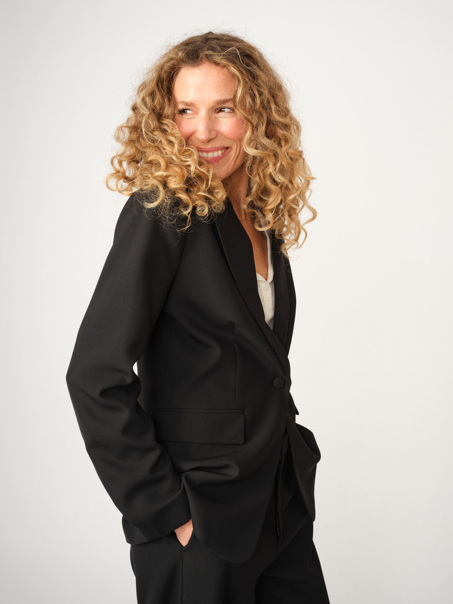 Modelshot / Black / Detail